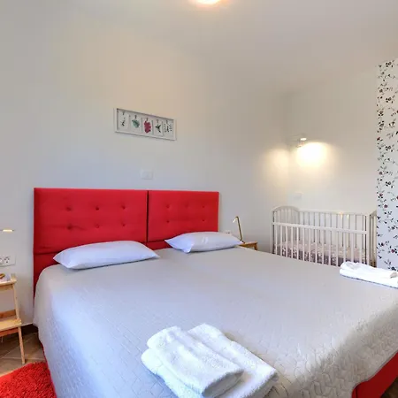 Vakantiehuis Eja By Interhome Kaštel