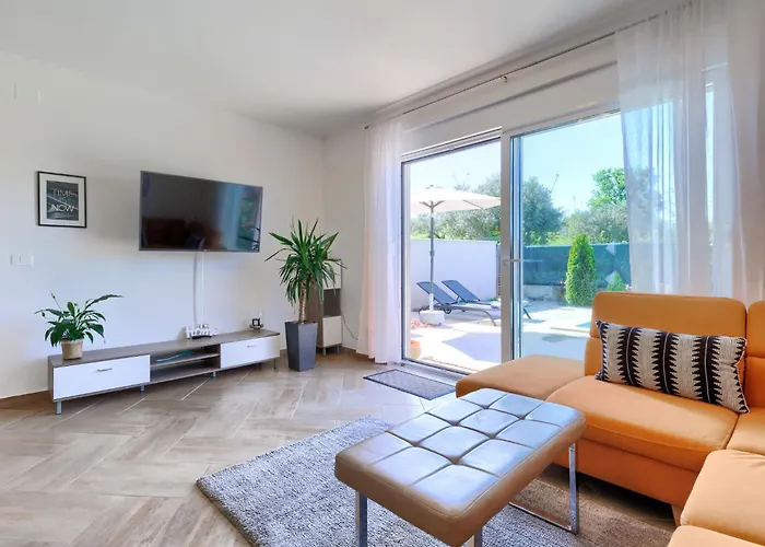 Eja By Interhome Kastel