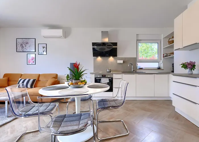 Eja By Interhome * Kastel